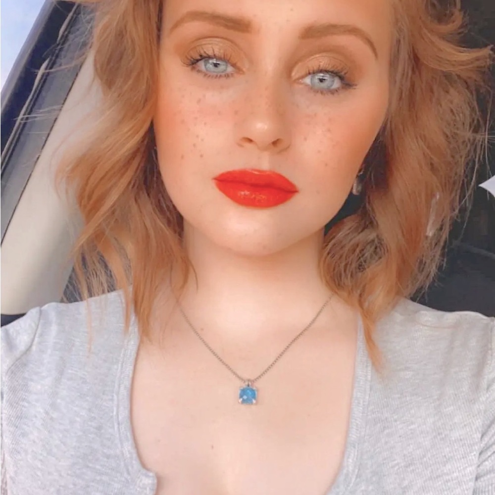 Meet your Posher, Kaitlyn